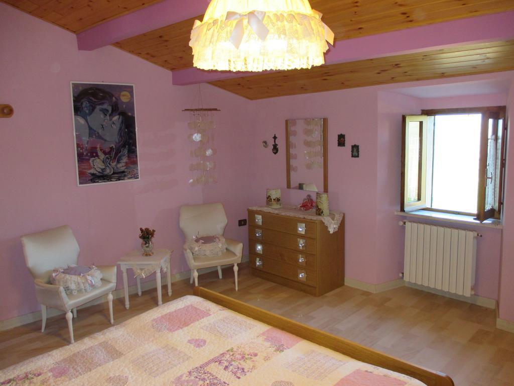 Belvilla By Oyo Graceful Apartment With Garden Petrella Guidi 外观 照片